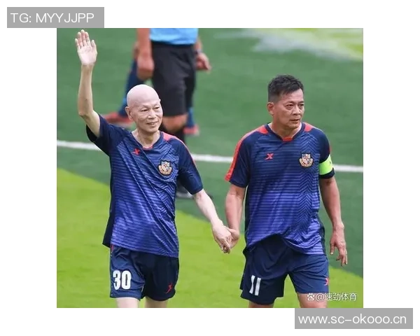 足球明星齐聚一堂精彩瞬间高清合照尽显风采与魅力 足球明星齐聚一堂精彩瞬间高清合照尽显风采与魅力